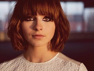 "Through the Ages", la nouvelle ballade de Gabrielle Aplin - illustration 2